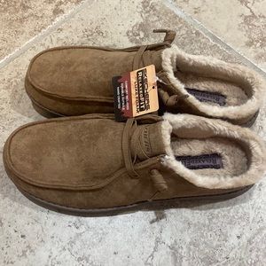 NWT Skechers Relaxed Fit with Luxe Foam slip on/faux fur lined Men’s